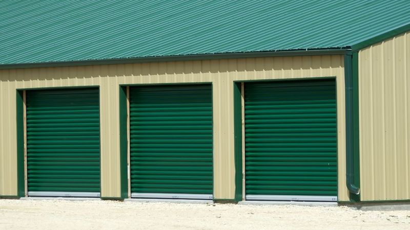 Signs and Safety Concerns of Failing Garage Door Springs in Florida Homes